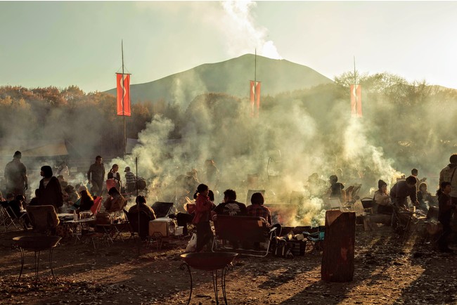 キャンプ場「北軽井沢スウィートグラス」が、はだかの火に集う焚き火イベント『アサマ狼煙』を開催のサブ画像1