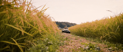 過疎地での農業ロボット実証実験のお披露目会開催のご案内のサブ画像1_自動運転草刈試作機の実演映像