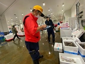 魚の買い付けをデジタル化現場に寄り添うことでDXの推進や効率化を実現のサブ画像2_アプリ導入後は買い付けと同時に入力