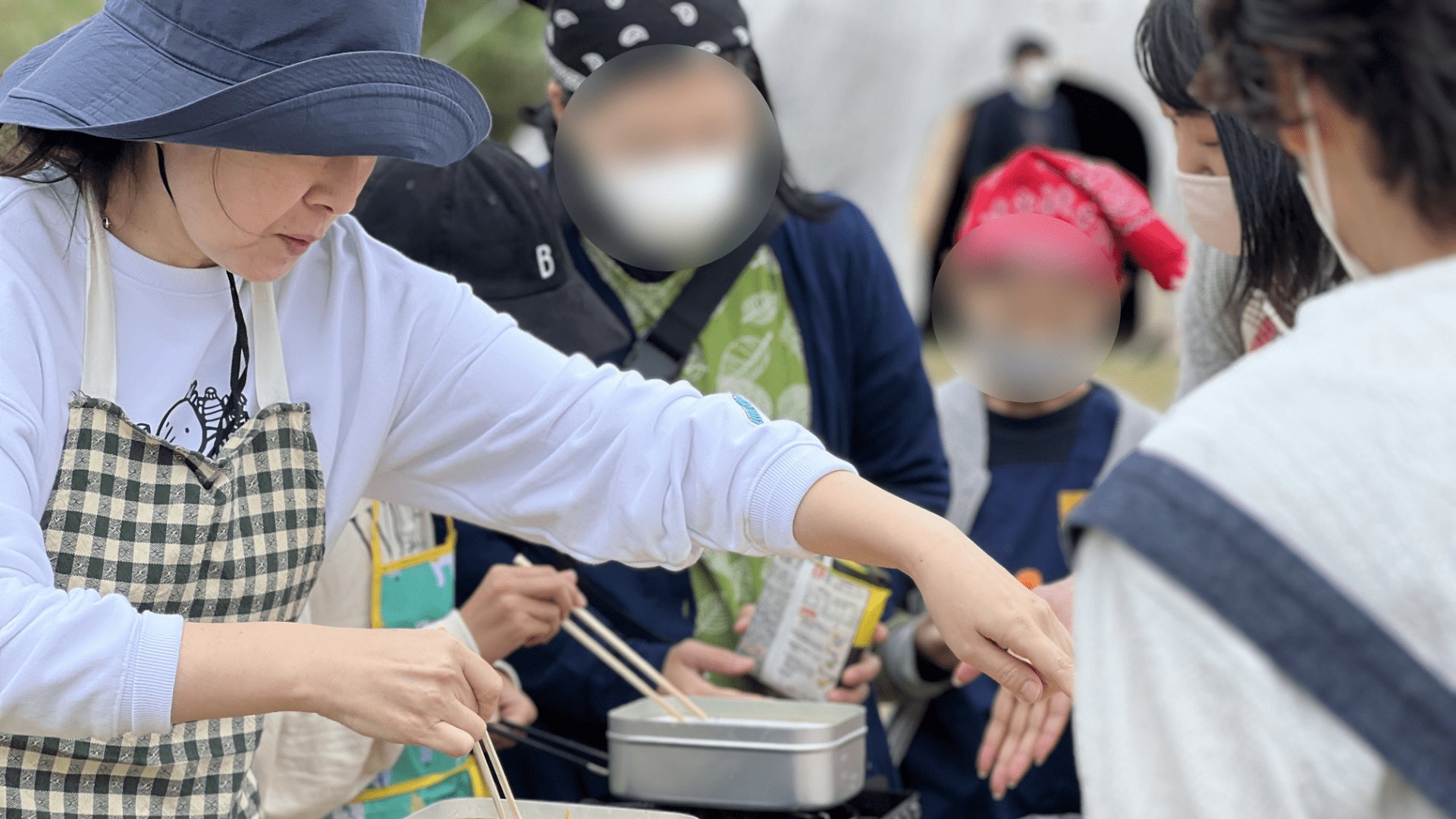 ハウス食品・うまかっちゃん×キャンプ女子、アレンジレシピで楽しむキャンプ飯体験イベントを実施、約100名が参加のサブ画像3
