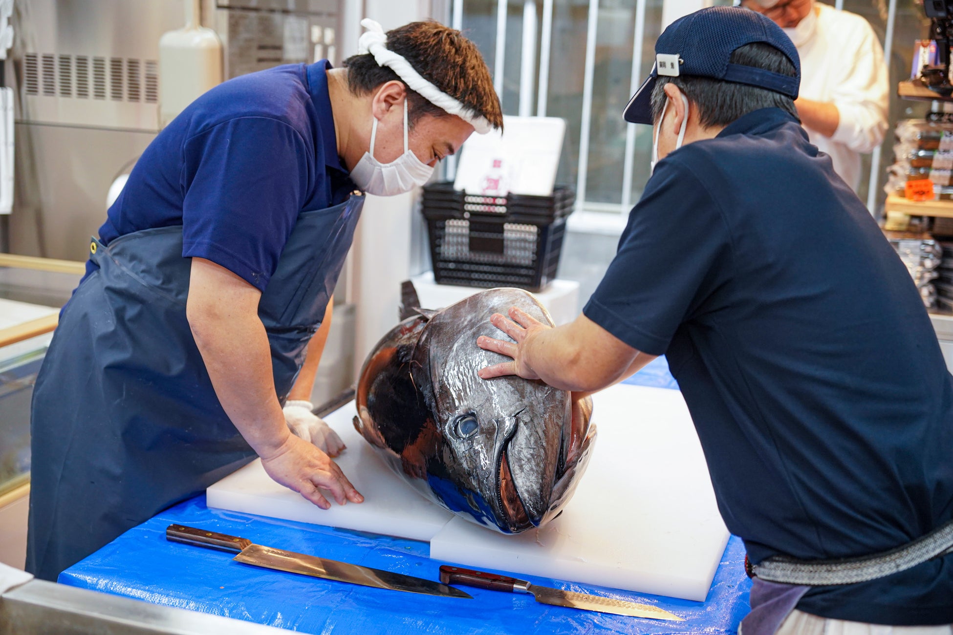 魚食離れ阻止に挑戦！ 新業態の鮮魚店「サカナタベタイ」をMEGAドン・キホーテ本八幡店B1に4月28日オープン！マグロ解体ショーも同日開催!のサブ画像4