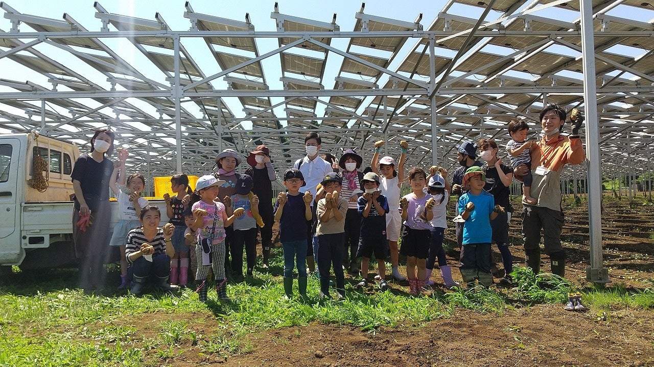6/24(土)に千葉市緑区に食育をテーマに親子で学ぶジャガイモ収穫体験イベントの開催が決定のサブ画像2_過去実施したイベントの記念写真