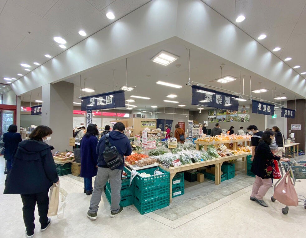 【類農園】昨年誕生の新品種、日本唯一の❝赤いスイートコーン❞「大和ルージュ」を有機栽培し、大阪４カ所の直売所でを1０月末まで限定販売　SNS映えする、赤色の希少なトウモロコシですのサブ画像7_イズミヤ千里丘店