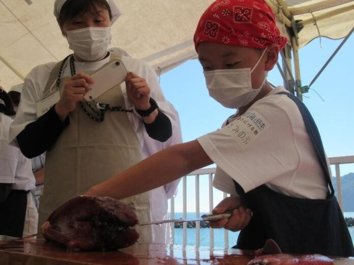 漁師町のおんちゃんと鰹のたたきを作ろう！『日本さばける塾 in 高知』のメイン画像
