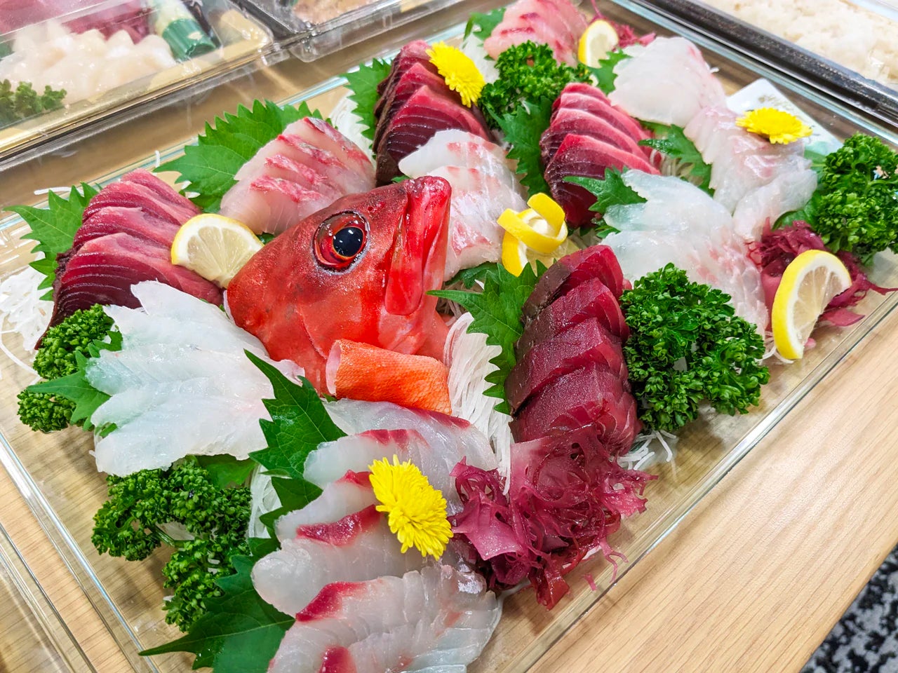 魚屋サカナバッカ、オフィスワーカー向けに寿司・お造りをデリバリー！忘年会シーズンに多種多様な魚との出会いをのサブ画像5