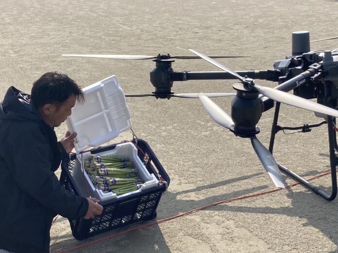 トルビズオン、FlyCart30を用いた佐賀県白石町での農産物配送実験に成功のメイン画像