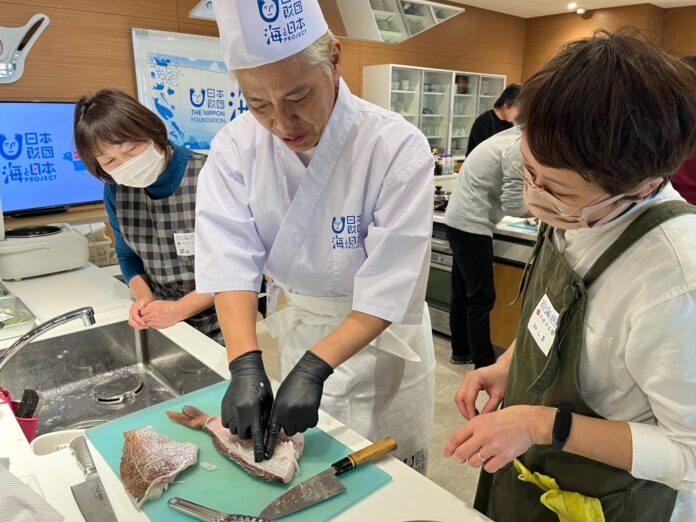 田村亮さんと障害者福祉施設で愛媛の海を考え、味わうイベントを開催！『日本さばける塾 in アエルグループ』を開催のメイン画像