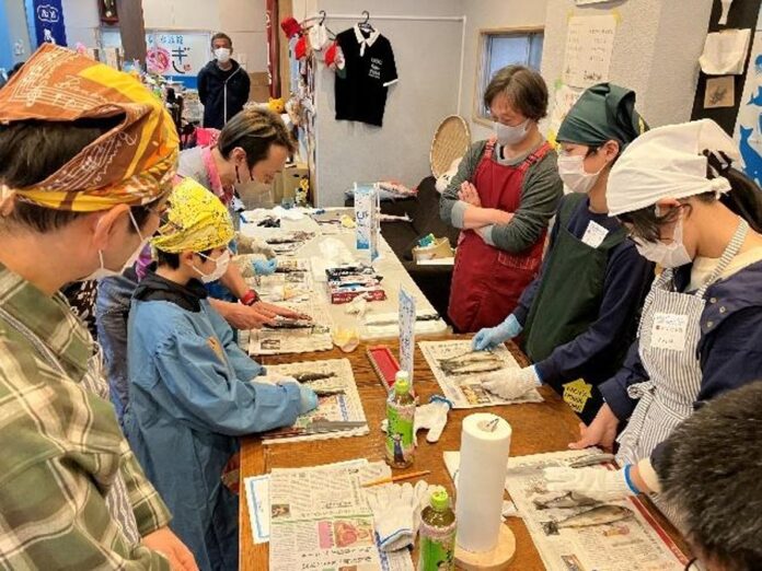 川と海を行き来する県魚「鮎」をさばいて“海の恵み”を知る『日本さばける塾 in 岐阜県』を開催のメイン画像