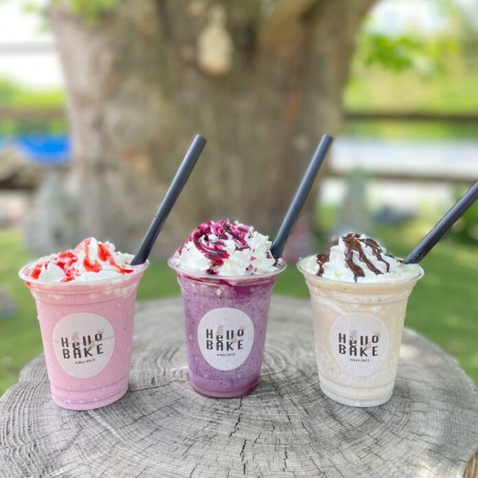フルーツ好き必見！ブルーベリー農園カフェ『Hello BAKE』から、果実の濃さが際立つ「贅沢スムージー」3種が登場のメイン画像