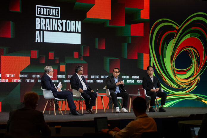 AGRIST、世界最大級AIカンファレンス「Fortune Brainstorm AI」でMicrosoftと共同開発したAI技術を発表のメイン画像
